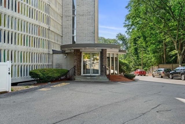 200 Swanton St 619, Winchester, MA 01890