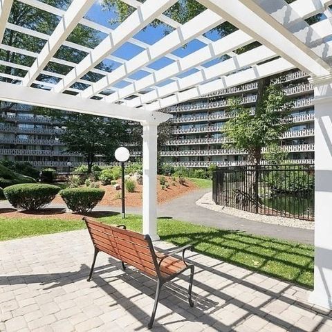 200 Swanton St 619, Winchester, MA 01890