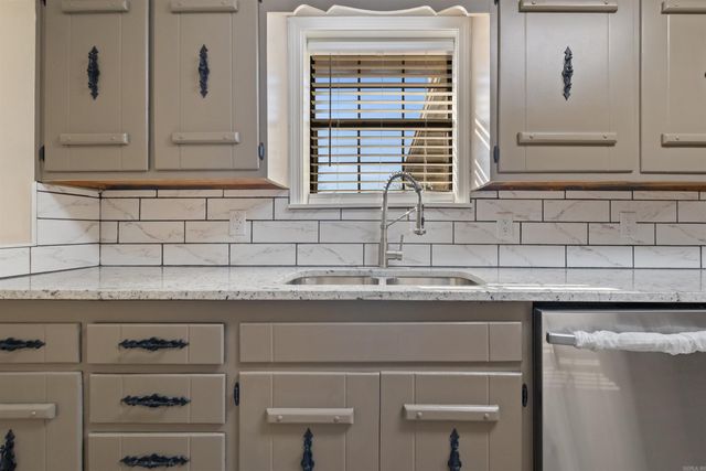 468 Honey Hill Road, Searcy, AR 72143