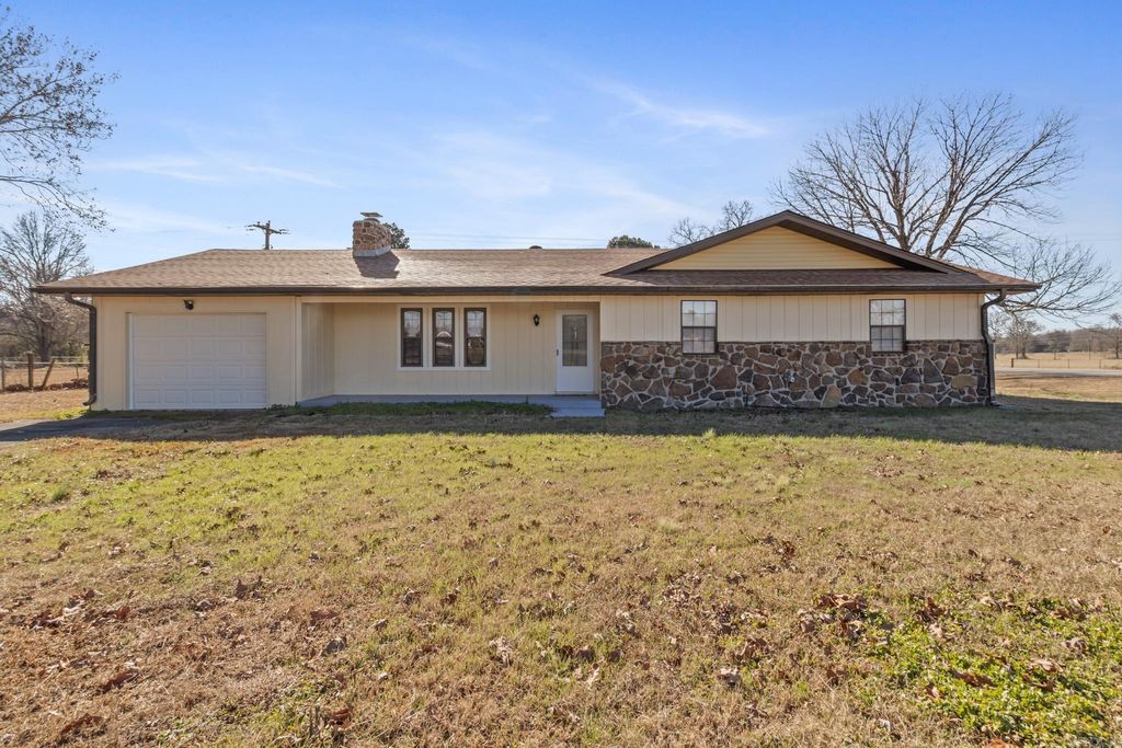 468 Honey Hill Road, Searcy, AR 72143
