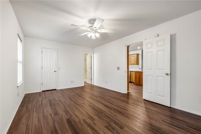 2 Millom Lane, Bella Vista, AR 72714