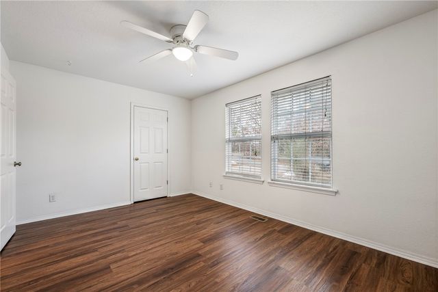 2 Millom Lane, Bella Vista, AR 72714