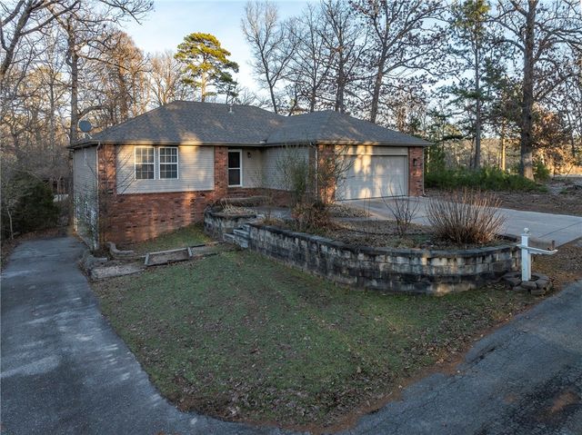 2 Millom Lane, Bella Vista, AR 72714