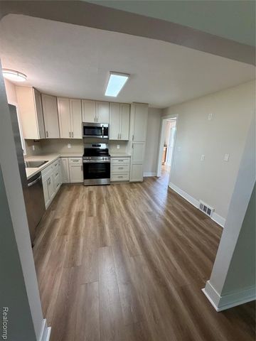 1246 House Road, Webberville, MI 48892