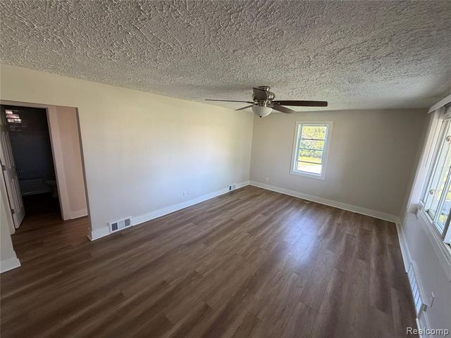 1246 House Road, Webberville, MI 48892