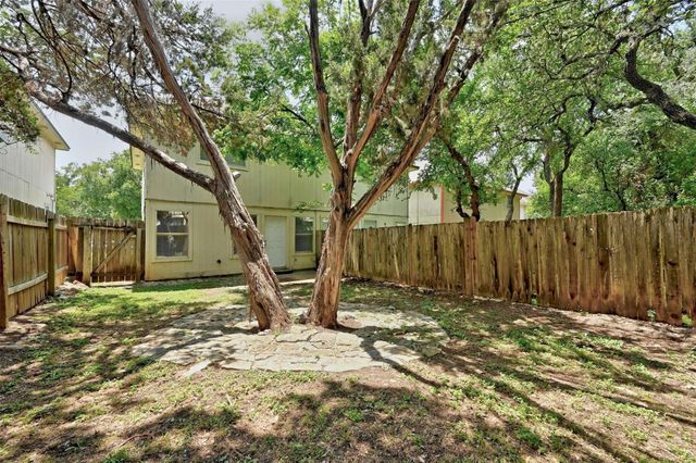 9602 Nightjar DR B, Austin, TX 78748
