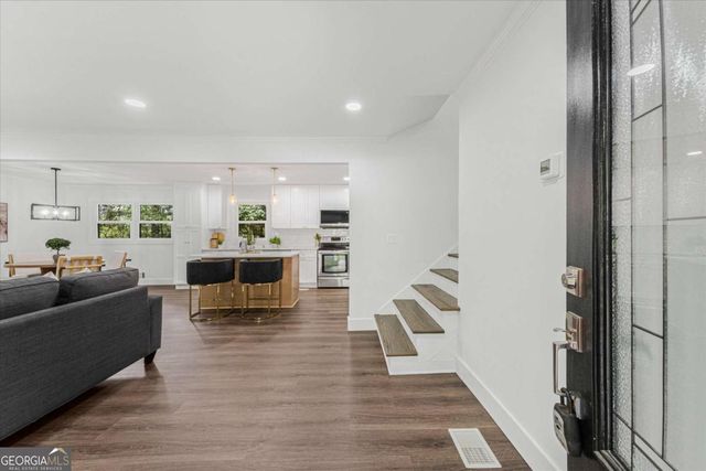 3137 E Chapel Circle, Decatur, GA 30034