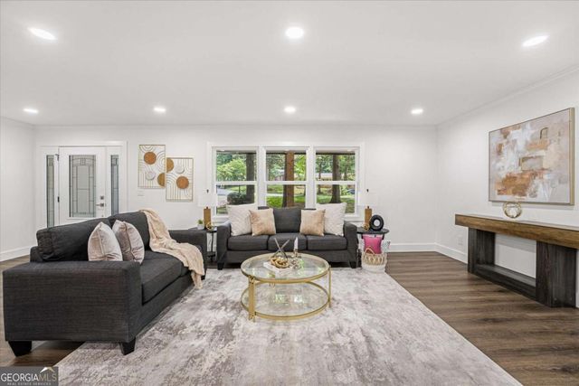 3137 E Chapel Circle, Decatur, GA 30034