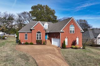 113 Buckhaven Dr, Hendersonville, TN 37075