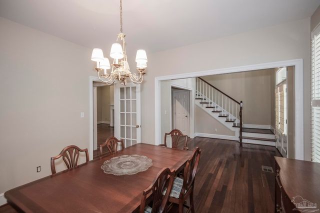 151 Mockingbird Ln, Atmore, AL 36502