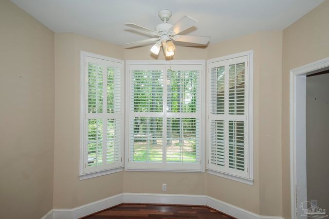 151 Mockingbird Ln, Atmore, AL 36502