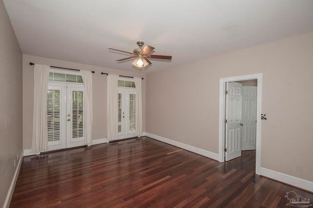 151 Mockingbird Ln, Atmore, AL 36502