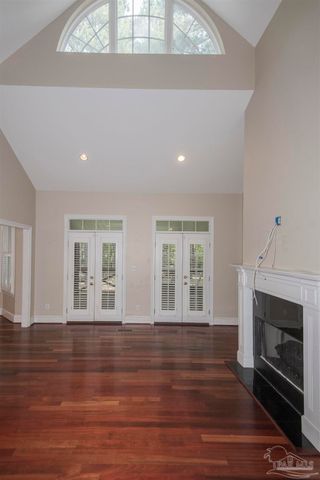 151 Mockingbird Ln, Atmore, AL 36502