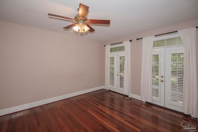 151 Mockingbird Ln, Atmore, AL 36502