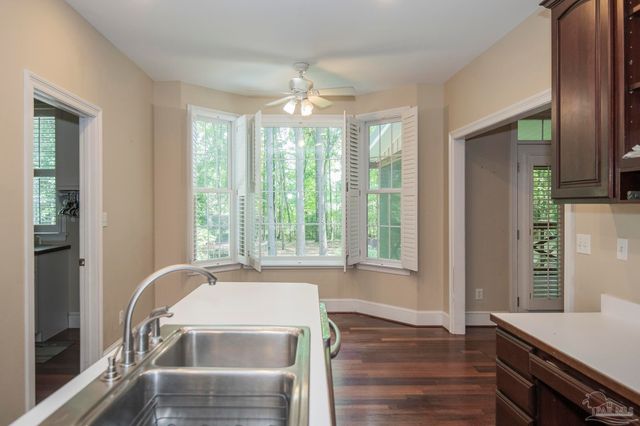 151 Mockingbird Ln, Atmore, AL 36502