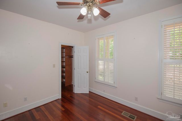 151 Mockingbird Ln, Atmore, AL 36502