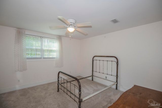 151 Mockingbird Ln, Atmore, AL 36502