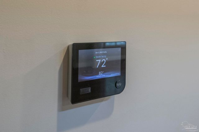 151 Mockingbird Ln, Atmore, AL 36502