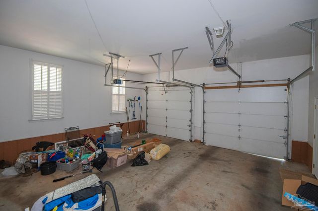 151 Mockingbird Ln, Atmore, AL 36502