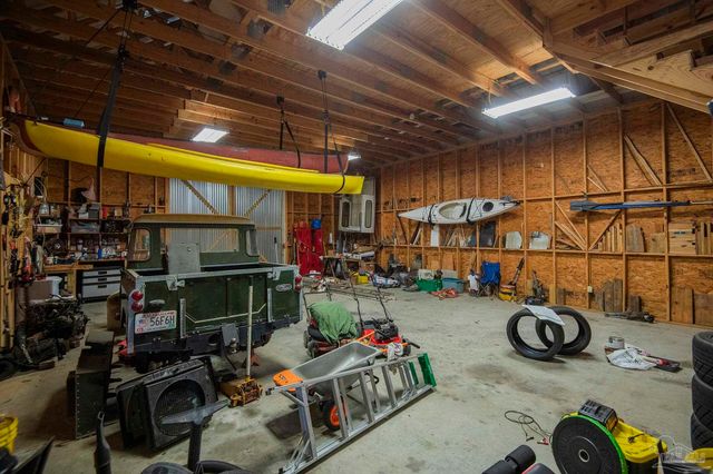 151 Mockingbird Ln, Atmore, AL 36502