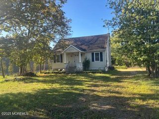 1002 State Route 33, Freehold, NJ 07728