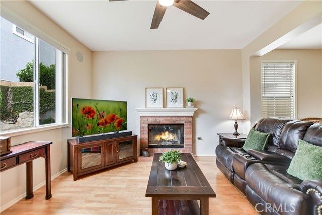 5744 Tamarisk Way, Fontana, CA 92336