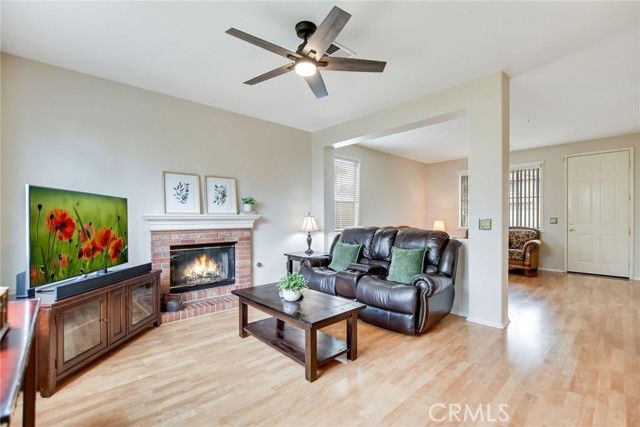 5744 Tamarisk Way, Fontana, CA 92336