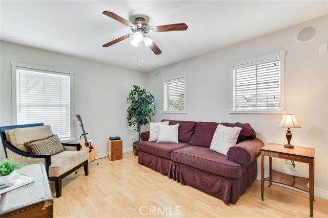 5744 Tamarisk Way, Fontana, CA 92336