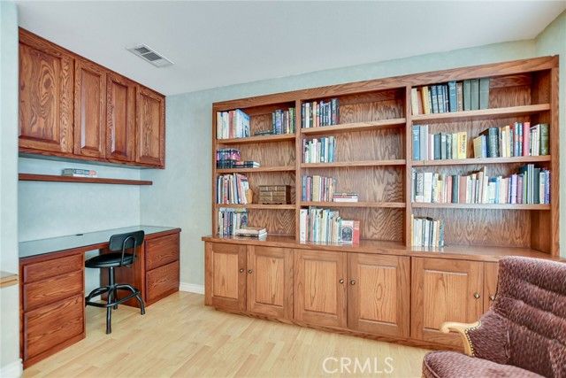 5744 Tamarisk Way, Fontana, CA 92336