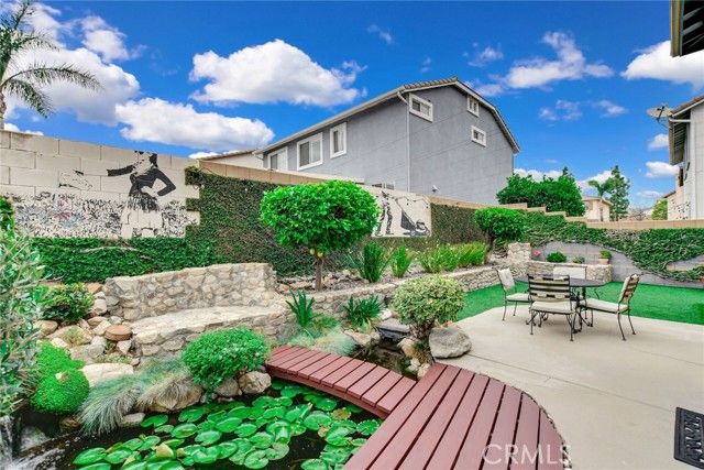 5744 Tamarisk Way, Fontana, CA 92336