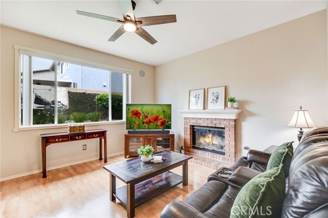 5744 Tamarisk Way, Fontana, CA 92336