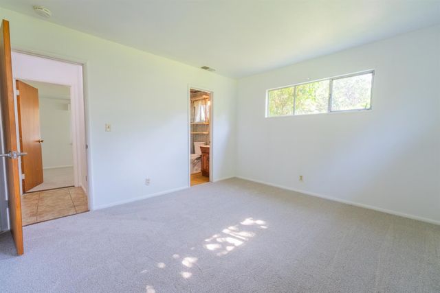 316 Tait Avenue, Sanger, CA 93657