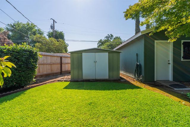 316 Tait Avenue, Sanger, CA 93657