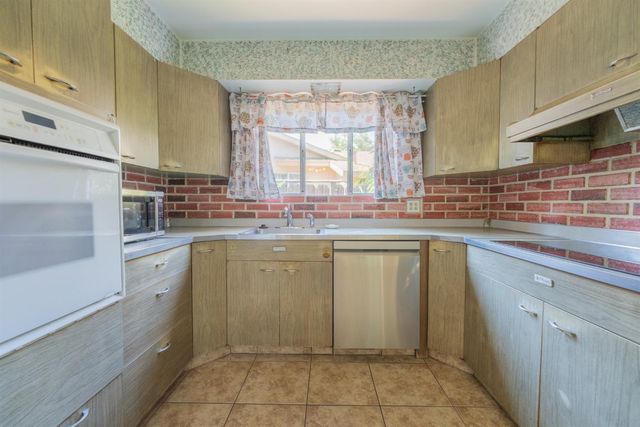 316 Tait Avenue, Sanger, CA 93657