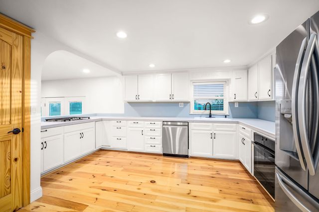 503 Oak Knoll Lane, Elm Mott, TX 76640