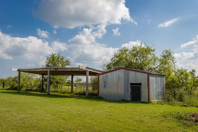 503 Oak Knoll Lane, Elm Mott, TX 76640