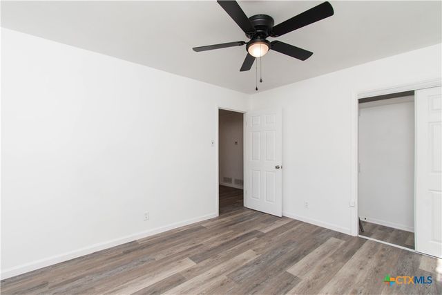 1305 Fairway Drive, Belton, TX 76513