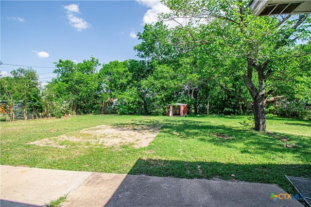 1305 Fairway Drive, Belton, TX 76513
