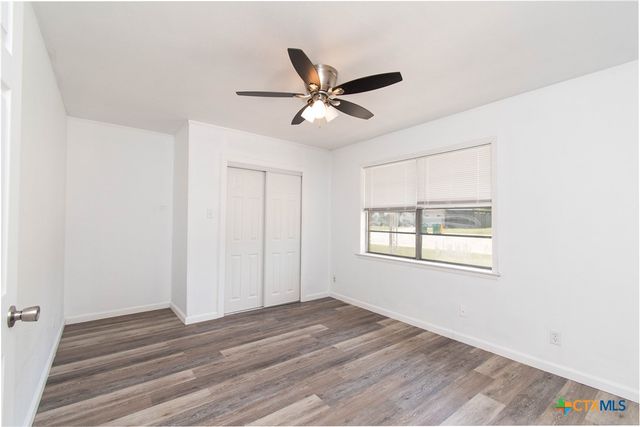 1305 Fairway Drive, Belton, TX 76513