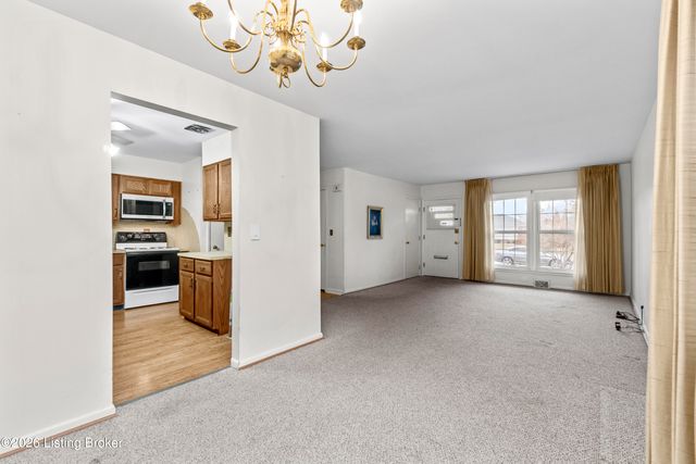 2818 Tyson Pl, Louisville, KY 40218