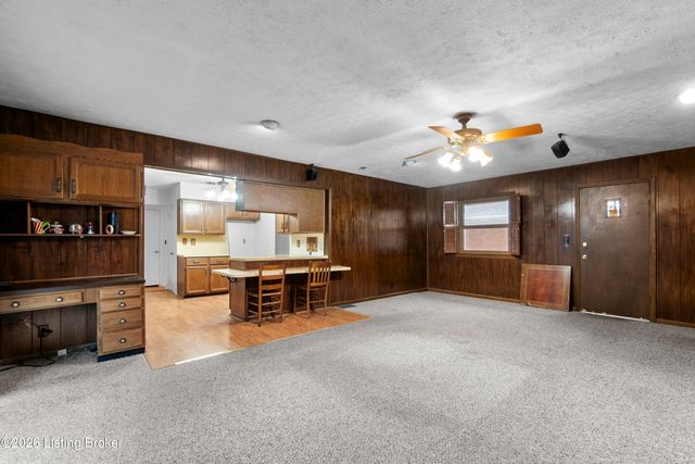 2818 Tyson Pl, Louisville, KY 40218