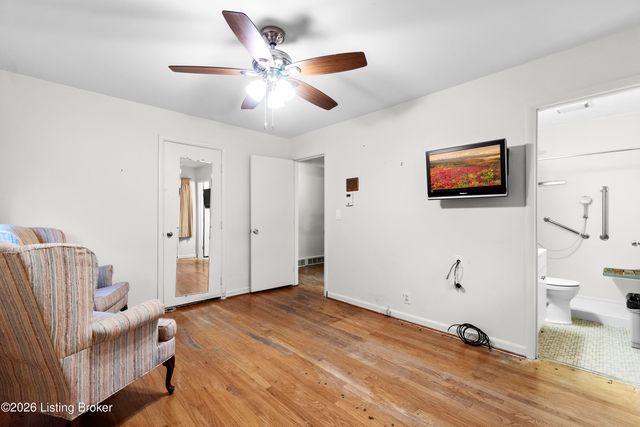 2818 Tyson Pl, Louisville, KY 40218