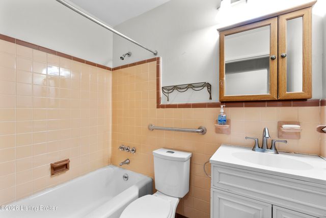 2818 Tyson Pl, Louisville, KY 40218