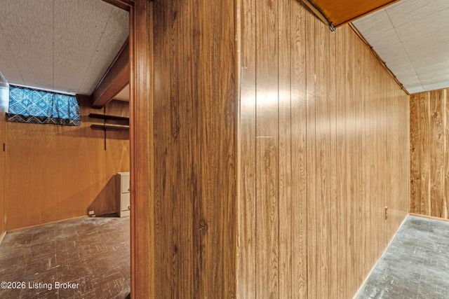 2818 Tyson Pl, Louisville, KY 40218