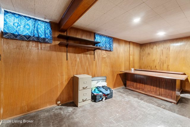 2818 Tyson Pl, Louisville, KY 40218