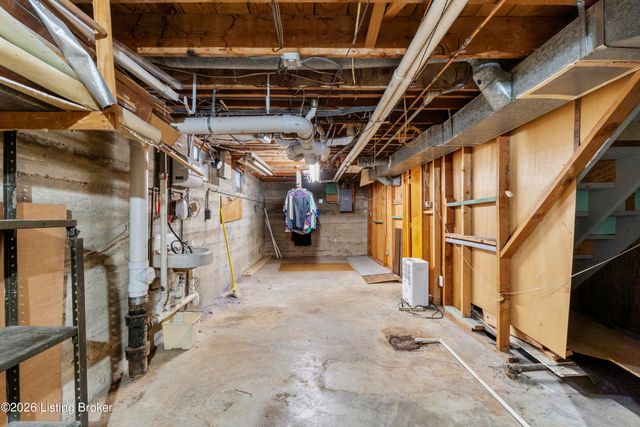 2818 Tyson Pl, Louisville, KY 40218