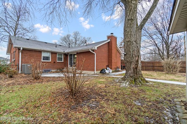 2818 Tyson Pl, Louisville, KY 40218