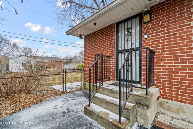 2818 Tyson Pl, Louisville, KY 40218