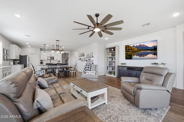 5711 N 187TH Lane, Litchfield Park, AZ 85340