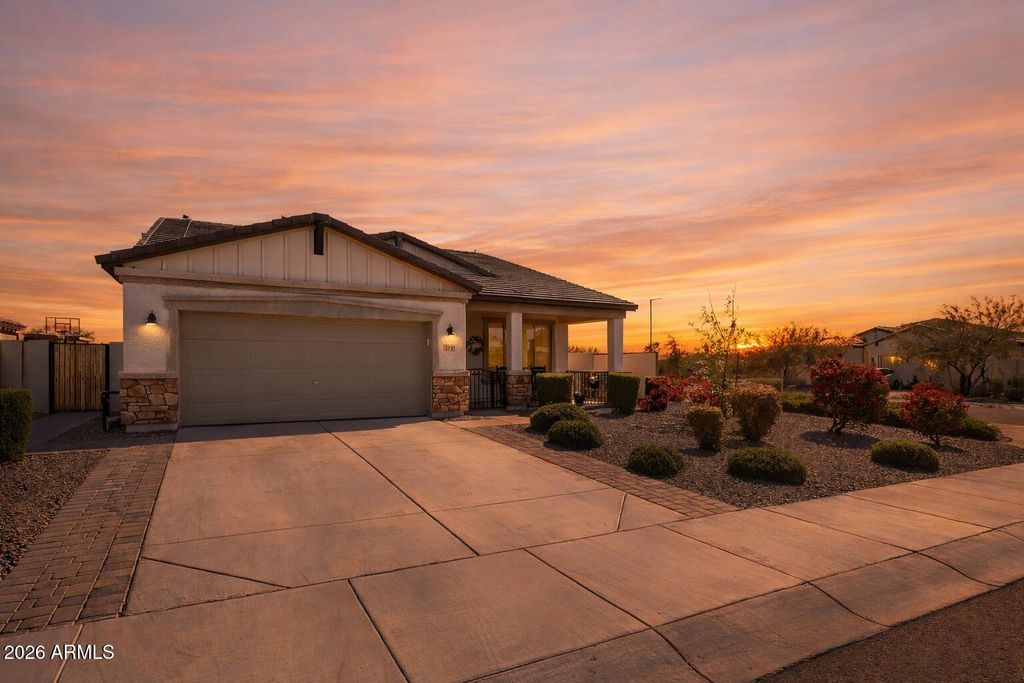 5711 N 187TH Lane, Litchfield Park, AZ 85340